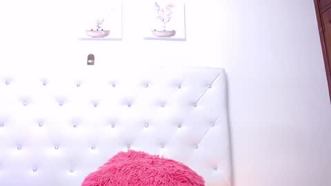 Jenny  online show from January 11, 5:20 am