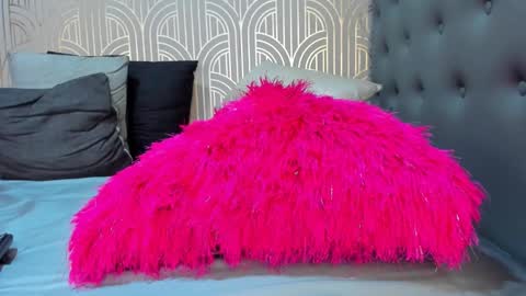   online show from February 5, 4:37 am