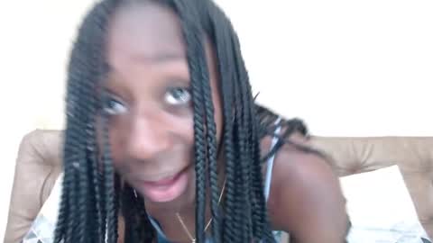 Snapshot of madison_mooney chatting on January 2, 12:46 pm Madison online show from January 2, 12:46 pm