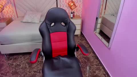 madisonclain online show from November 21, 3:27 am