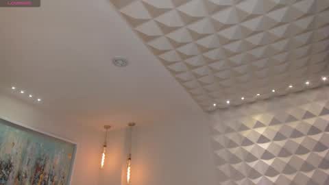 Maddi Collins online show from October 18, 7:36 pm