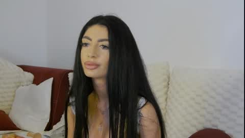 Snapshot of madisondesire chatting on June 7, 1:26 pm Madison online show from June 7, 1:26 pm