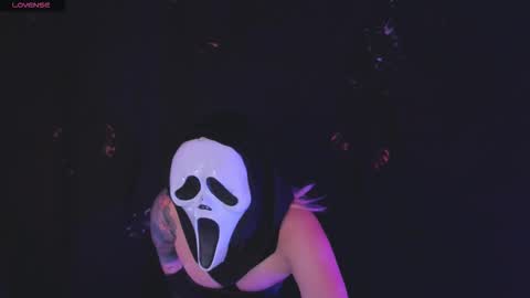 Madison Kane online show from October 31, 12:50 pm