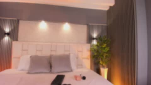 Madison 3 online show from June 20, 3:42 am