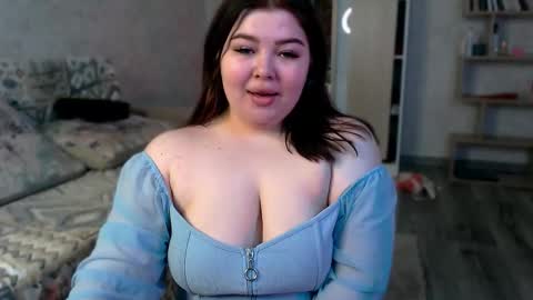Snapshot of madisonmongomery chatting on March 24, 12:32 pm madisonmongomery online show from March 24, 12:32 pm