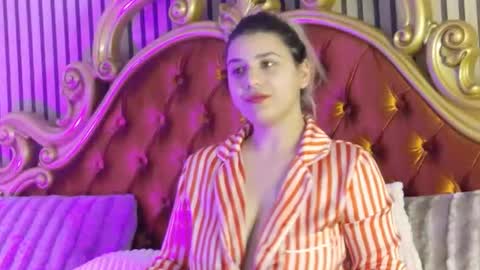 madisonrusso online show from January 10, 9:44 am