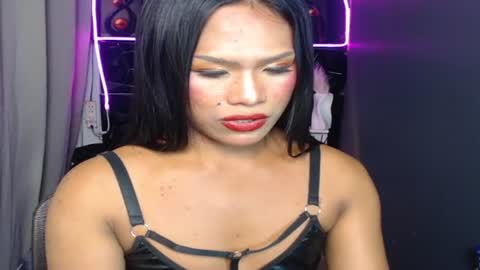 MADISONWILL online show from April 8, 5:57 pm