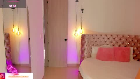 Snapshot of madisson_davon chatting on January 18, 3:16 pm Madisson Davon online show from January 18, 3:16 pm