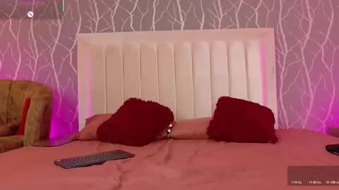 Snapshot of madisson_fox1 chatting on January 5, 5:27 pm online show from January 5, 5:27 pm