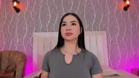 Snapshot of madisson_fox1 chatting on January 9, 12:41 pm online show from January 9, 12:41 pm