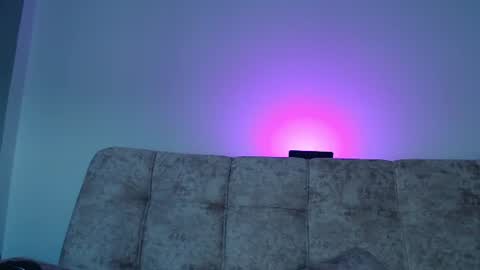 Snapshot of madissonkay chatting on June 27, 7:19 pm online show from June 27, 7:19 pm