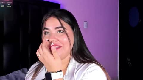 madissonlee__ online show from October 24, 7:21 pm