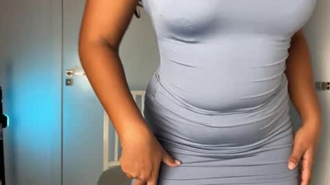 Snapshot of madsnextdoor chatting on October 13, 8:31 pm Maddie online show from October 13, 8:31 pm