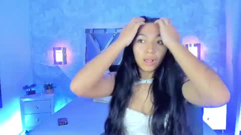 Snapshot of mady_roa chatting on June 20, 1:30 am Mady Roa online show from June 20, 1:30 am