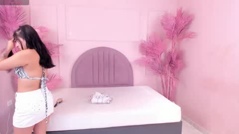 Snapshot of madyscarlett chatting on October 4, 11:41 am madyscarlett online show from October 4, 11:41 am