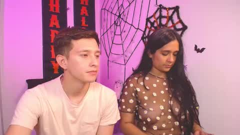 mae and nathan online show from November 3, 7:09 am