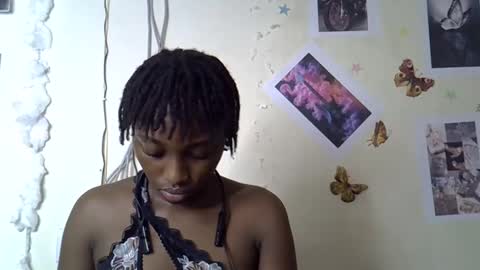 Maee online show from January 13, 12:05 am