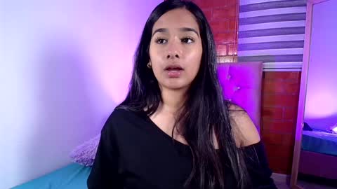 Snapshot of maeena chatting on December 3, 8:06 pm maeena online show from December 3, 8:06 pm