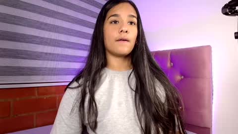 Snapshot of maeena chatting on January 13, 6:06 am maeena online show from January 13, 6:06 am