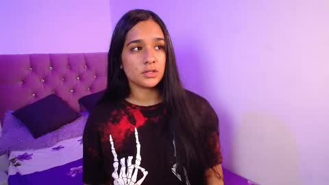 Snapshot of maeena chatting on February 16, 11:01 pm maeena online show from February 16, 11:01 pm