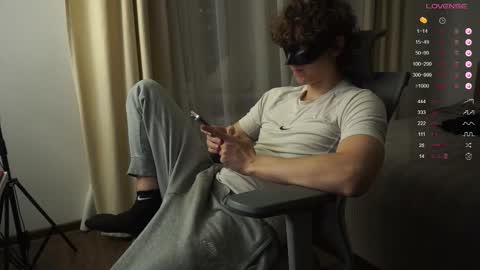 Mike XMaestro 3369 online show from October 5, 6:17 pm