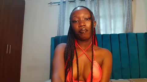 Maeve online show from December 20, 7:55 am