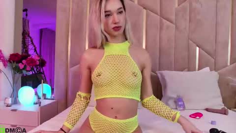 M. online show from January 7, 7:38 pm