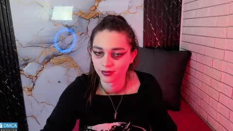 maevekuro online show from April 16, 2:23 am