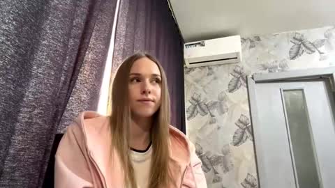 Snapshot of mafaldatefera chatting on February 24, 6:11 am Sara online show from February 24, 6:11 am