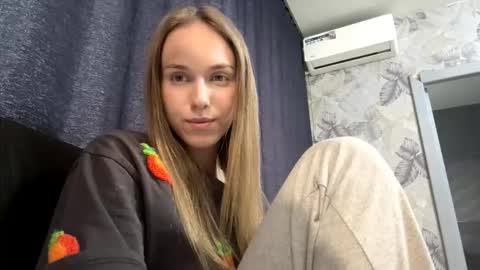 Sara online show from March 6, 7:16 am