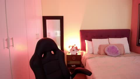 Snapshot of mafer_meow chatting on April 29, 4:44 pm Mafer Flor online show from April 29, 4:44 pm