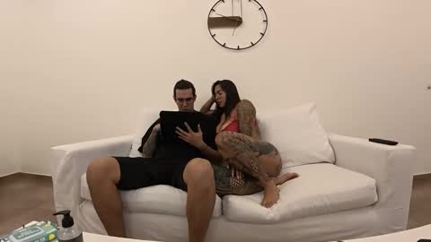 maferalvarezxxx online show from April 16, 9:39 pm