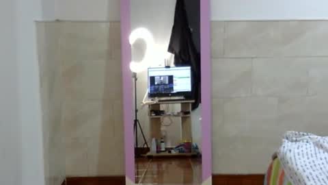 Snapshot of maferchavez88 chatting on January 13, 1:00 am maferchavez88 online show from January 13, 1:00 am