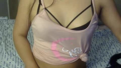 Snapshot of maferchavez88 chatting on March 4, 1:44 am maferchavez88 online show from March 4, 1:44 am