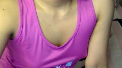 maferchavez88 online show from July 3, 10:16 pm