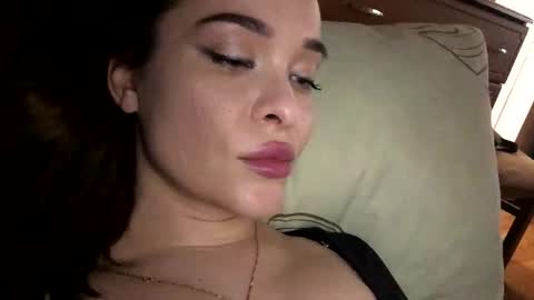 Snapshot of magggg658318 chatting on March 27, 2:17 pm magggg658318 online show from March 27, 2:17 pm