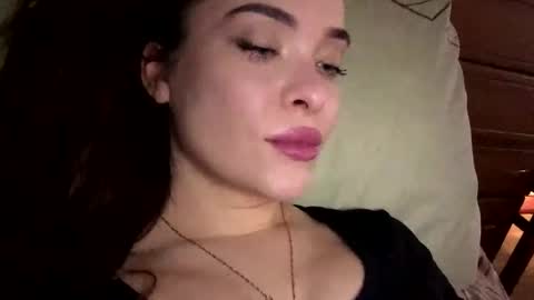 Snapshot of magggg658318 chatting on April 1, 10:38 am magggg658318 online show from April 1, 10:38 am