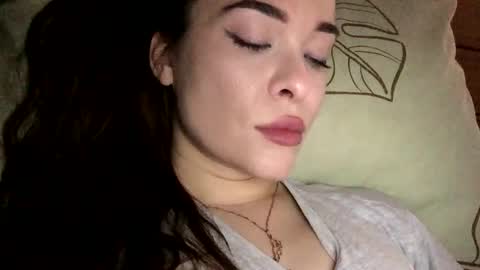 Snapshot of magggg658318 chatting on April 4, 3:20 pm magggg658318 online show from April 4, 3:20 pm