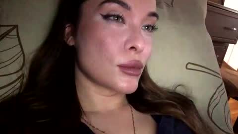 Snapshot of magggg658318 chatting on April 21, 2:12 pm magggg658318 online show from April 21, 2:12 pm