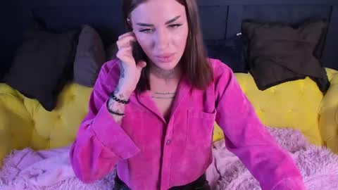 Maggie online show from April 27, 12:58 pm