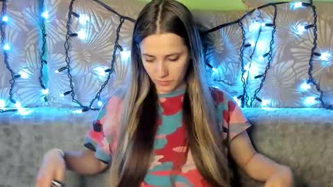 Maggie online show from February 16, 1:36 am