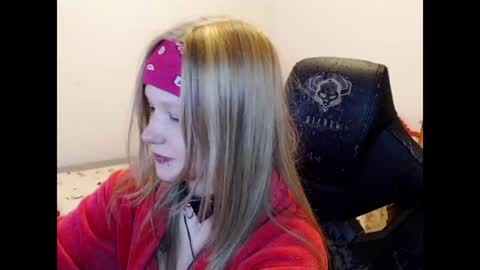 Snapshot of maggieswaggy chatting on January 19, 9:34 pm Magdalene Swaggy online show from January 19, 9:34 pm