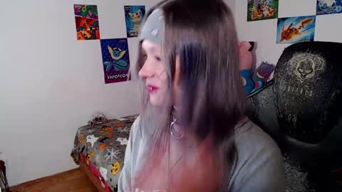 Snapshot of maggieswaggy chatting on November 3, 4:19 pm Magdalene Swaggy online show from November 3, 4:19 pm