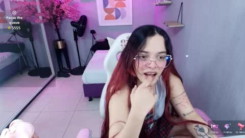 Maggy online show from March 19, 4:05 am