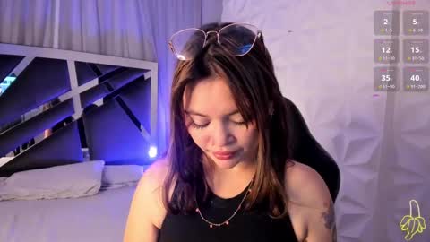 Snapshot of magic_aliice chatting on February 25, 12:45 pm magic_aliice online show from February 25, 12:45 pm