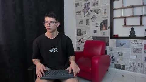 Damian Rivers online show from February 5, 7:53 pm