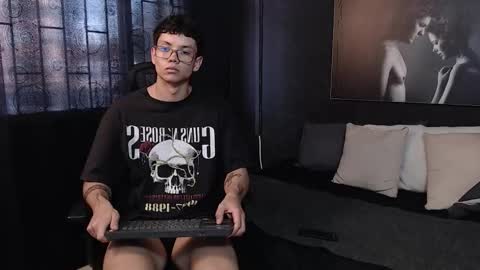 Damian Rivers online show from November 10, 9:03 pm