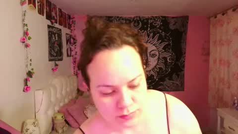 Snapshot of magic_clairewitch chatting on February 24, 11:19 pm Claire online show from February 24, 11:19 pm
