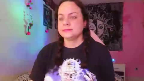 Snapshot of magic_clairewitch chatting on March 5, 1:31 am Claire online show from March 5, 1:31 am