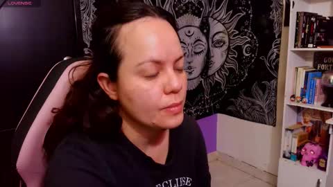Snapshot of magic_clairewitch chatting on September 14, 10:53 pm Claire online show from September 14, 10:53 pm